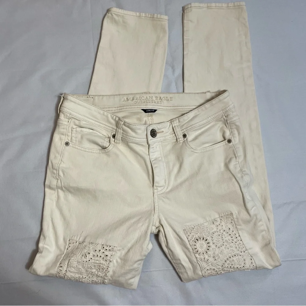 American Eagle Ivory Patchwork Skinny Jeans Size 10 Long - Picture 2 of 7